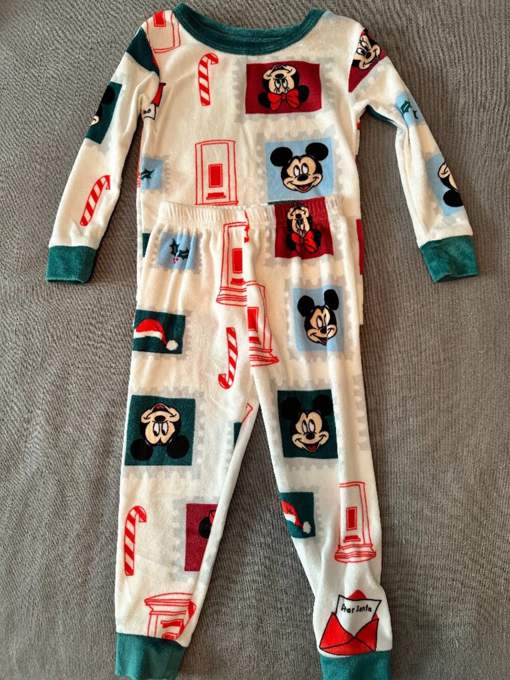 Disney Mickey and Minnie Soft Christmas Pajamas Sz 3T - Never Worn!